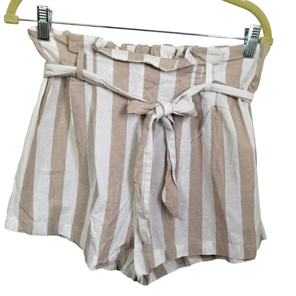 (1042)Papaya Tan& White Striped High Waisted Shorts with Tie Belt Size M